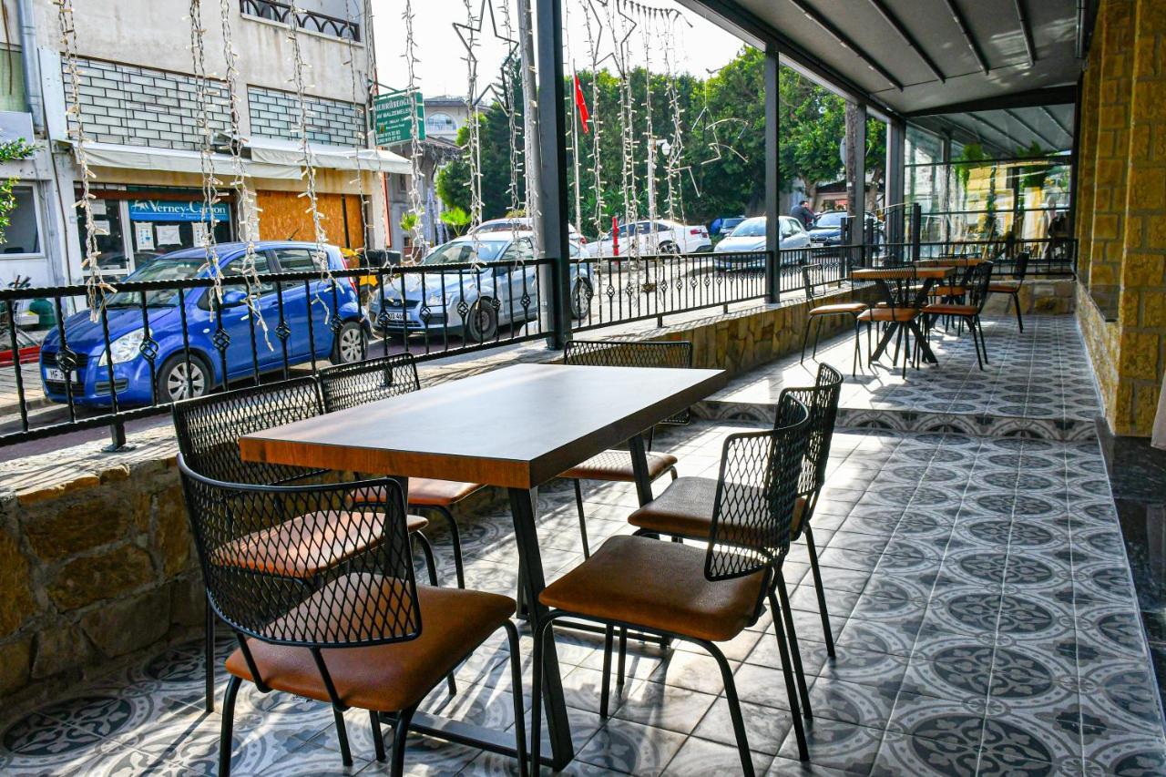 Dorana Hotel Кирения Экстерьер фото